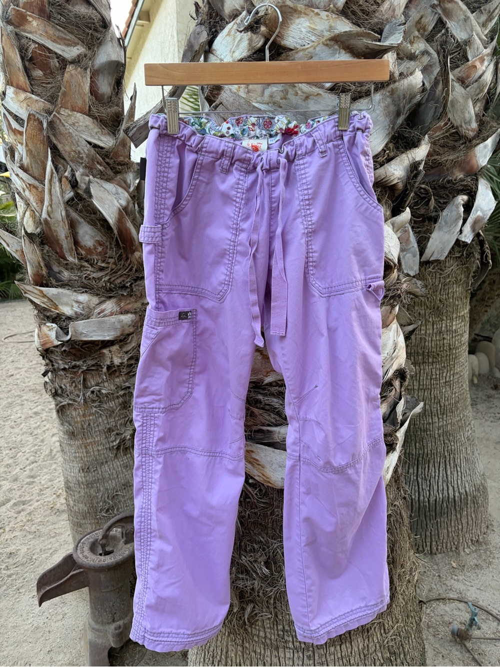 Women’s koi scrub pants purple